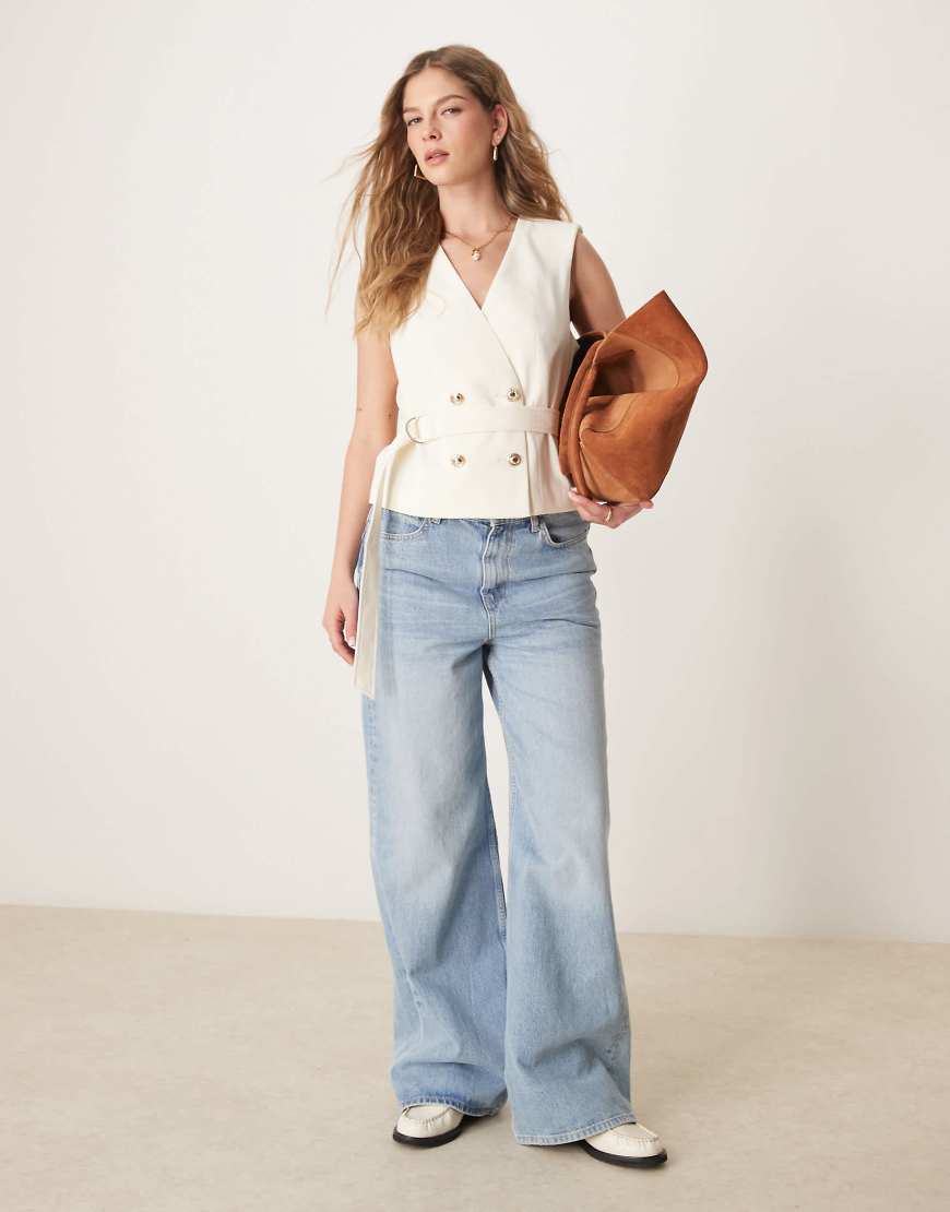 ASOS DESIGN - Weste in wollweißer Leinenoptik mit Bindegürtel-Neutral ASOS DESIGN - Weste in wollweißer Leinenoptik mit Bindegürtel-Neutral von ASOS DESIGN