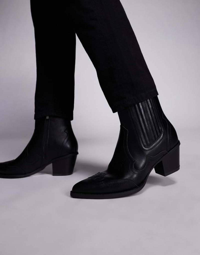 ASOS DESIGN - Western-Chelsea-Boots in Schwarz mit Absatz im Kuba-Stil von ASOS DESIGN