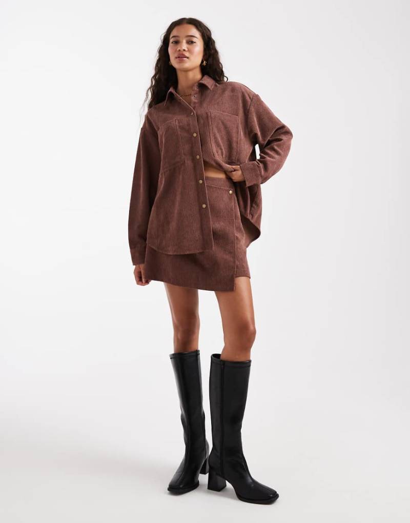 ASOS DESIGN - Wickelrock aus Cord in Braun, Kombiteil-Brown von ASOS DESIGN