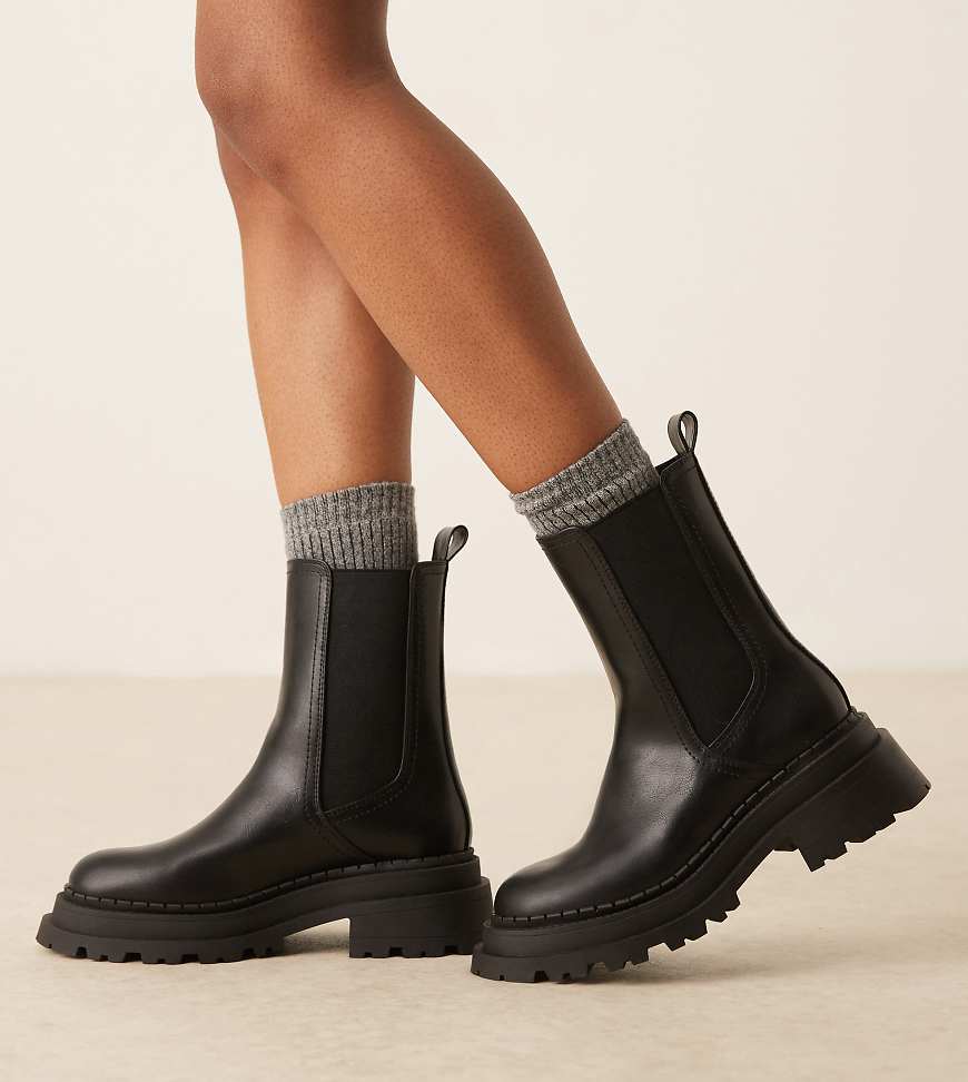ASOS DESIGN Wide Fit - Austin - Chelsea-Stiefel in Schwarz mit dicker Sohle, weite Passform von ASOS DESIGN Wide Fit