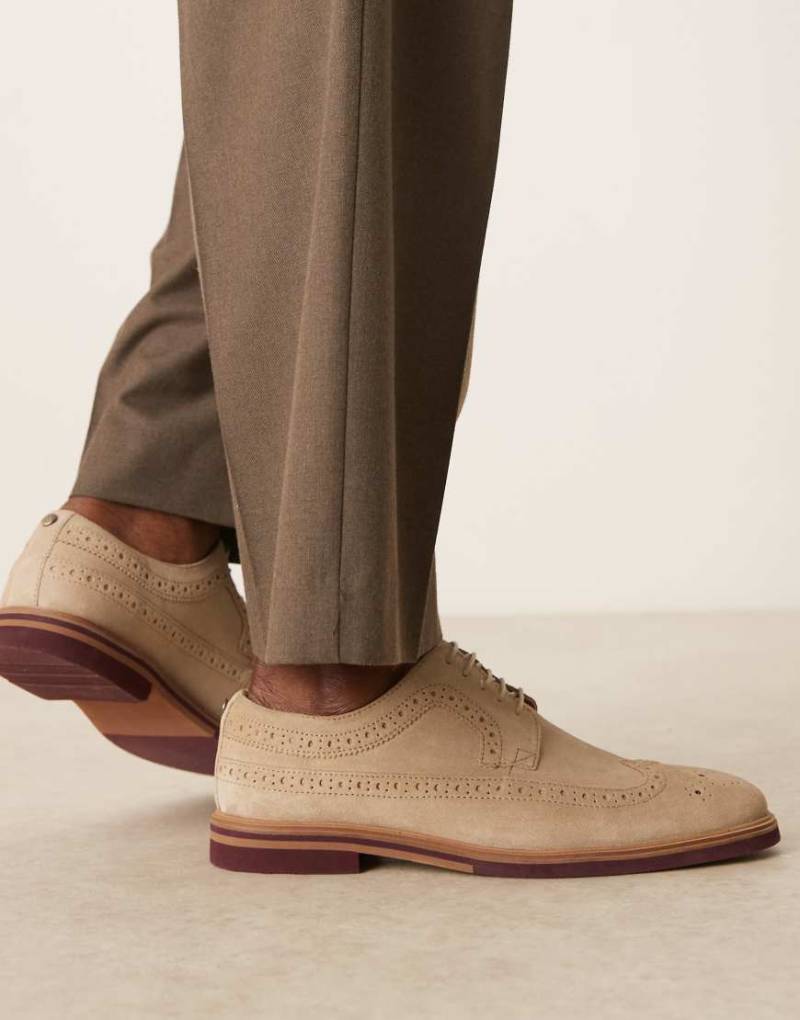 ASOS DESIGN - Wildleder-Budapester zum Schnüren in Steinbeige-Neutral von ASOS DESIGN