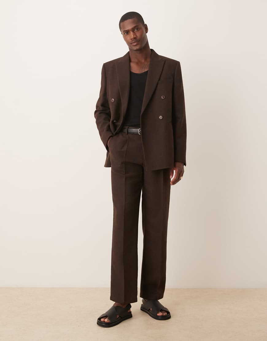 ASOS DESIGN - Wollmix-Anzughose in Braun mit geradem Bein ASOS DESIGN - Wollmix-Anzughose in Braun mit geradem Bein von ASOS DESIGN