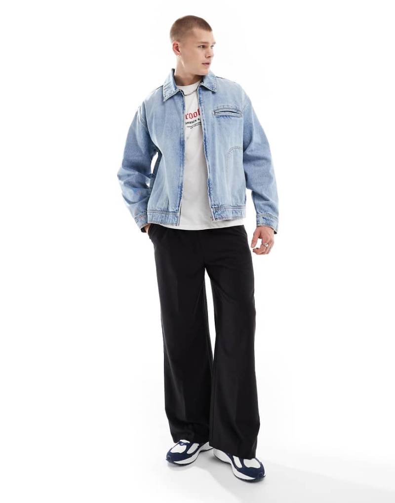 ASOS DESIGN - Worker-Jeansjacke in verwaschenem Hellblau mit Oversize-Schnitt von ASOS DESIGN