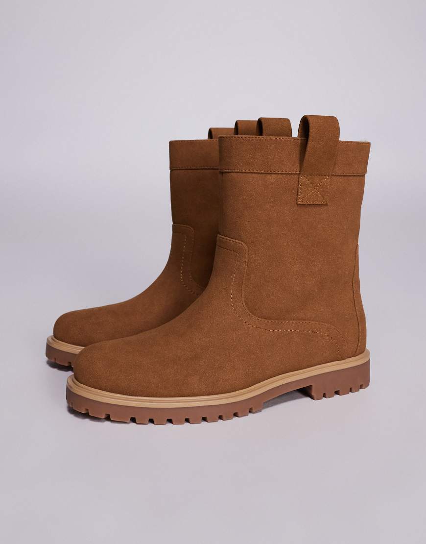 ASOS DESIGN - Worker-Schlupfstiefel in Hellbraun-Brown von ASOS DESIGN