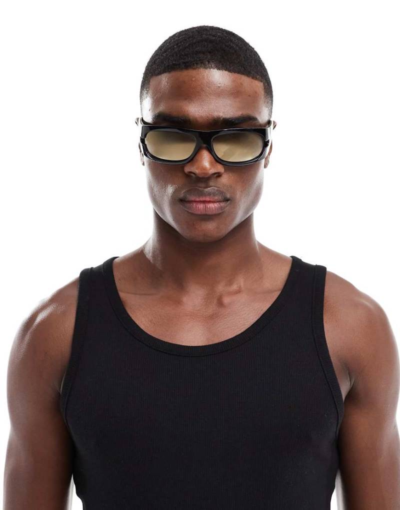 ASOS DESIGN - Festival-Wrap-Sonnenbrille in Schwarz mit braunen Gläsern von ASOS DESIGN