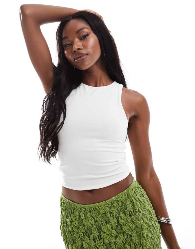 ASOS DESIGN - Zweilagiges Trägertop in Weiß mit Ringerrücken von ASOS DESIGN