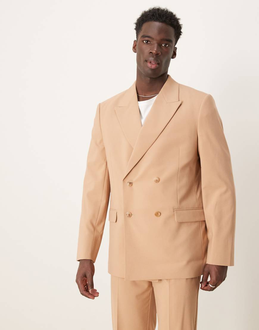 ASOS DESIGN - Zweireihige Anzugjacke in Camel mit lockerem Schnitt-Braun von ASOS DESIGN