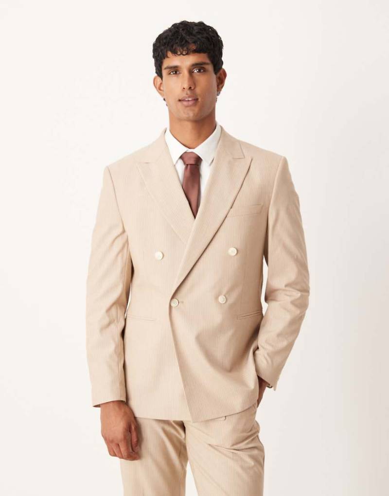 ASOS DESIGN - Zweireihige Regular-Fit-Anzugjacke in meliertem Steinbeige mit Nadelstreifen-Neutral ASOS DESIGN - Zweireihige Regular-Fit-Anzugjacke in meliertem Steinbeige mit Nadelstreifen-Neutral von ASOS DESIGN