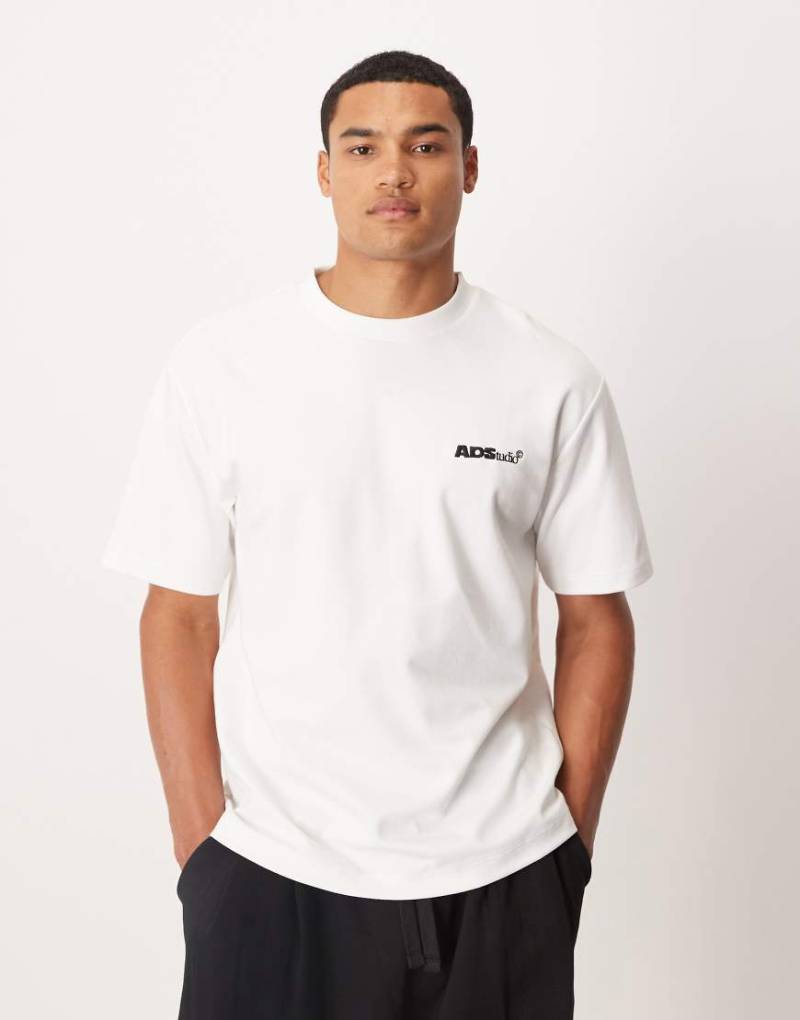 ASOS DESIGN - breatheMAX - Oversize-T-Shirt aus schwerem Stoff in Weiß mit Textgrafik ASOS DESIGN - breatheMAX - Oversize-T-Shirt aus schwerem Stoff in Weiß mit Textgrafik von ASOS DESIGN