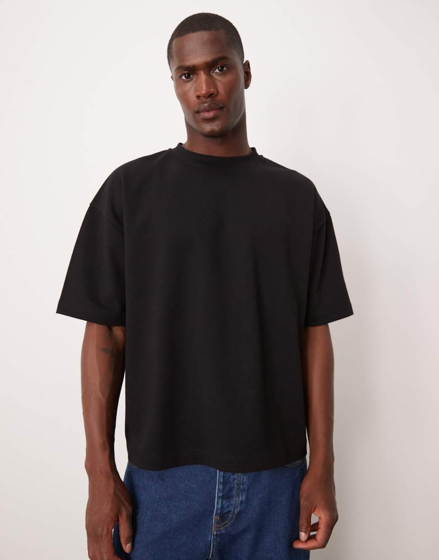 ASOS DESIGN - breatheMAX - Schweres, kastiges Oversize-T-Shirt in Schwarz-Weiß von ASOS DESIGN
