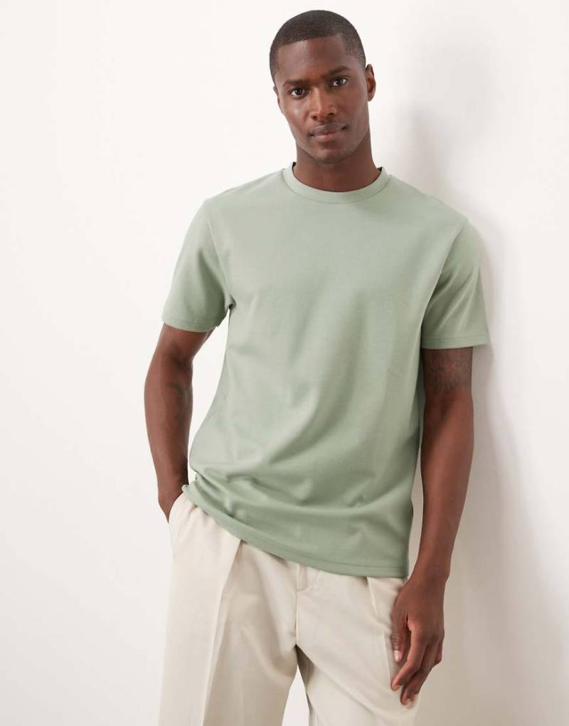 ASOS DESIGN - breatheMAX - T-Shirt aus schwerem Baumwollmix in Salbeigrün-Grau von ASOS DESIGN