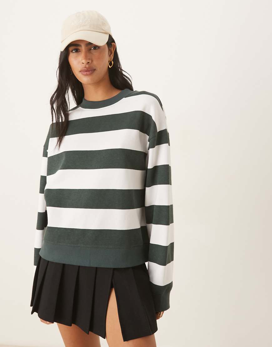 ASOS DESIGn - Sweatshirt in Grün und Weiß mit breitem Streifenmuster-Bunt von ASOS DESIGN