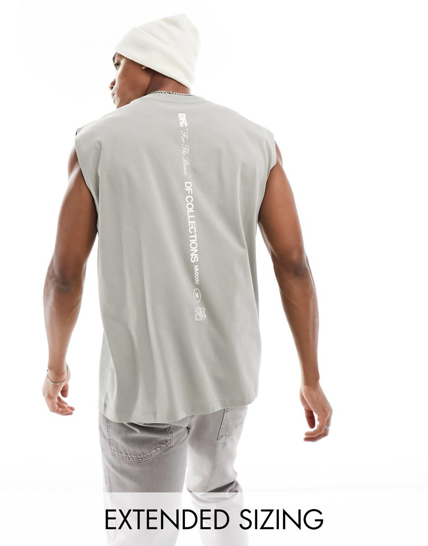 ASOS - Dark Future - Oversize-Trägertop in Grau mit Logoprint entlang Wirbelsäule-Neutral ASOS - Dark Future - Oversize-Trägertop in Grau mit Logoprint entlang Wirbelsäule-Neutral von ASOS DESIGN