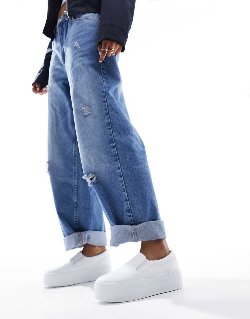 ASOS Design - Dice - Slip-on. Sneaker in Weiß mit Flatform-Sohle von ASOS DESIGN