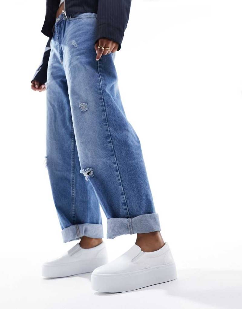 ASOS Design - Dice - Slip-on. Sneaker in Weiß mit Flatform-Sohle von ASOS DESIGN