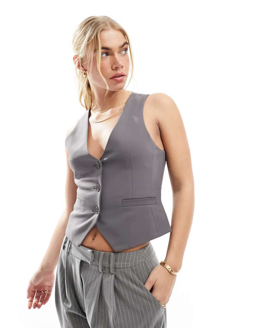ASOS Design - Elegante Weste in Grau ASOS Design - Elegante Weste in Grau von ASOS DESIGN