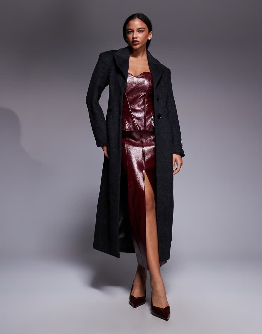 ASOS X THE SOURCED COLLECTION - Mantel mit betonter Taille-Grau von ASOS DESIGN