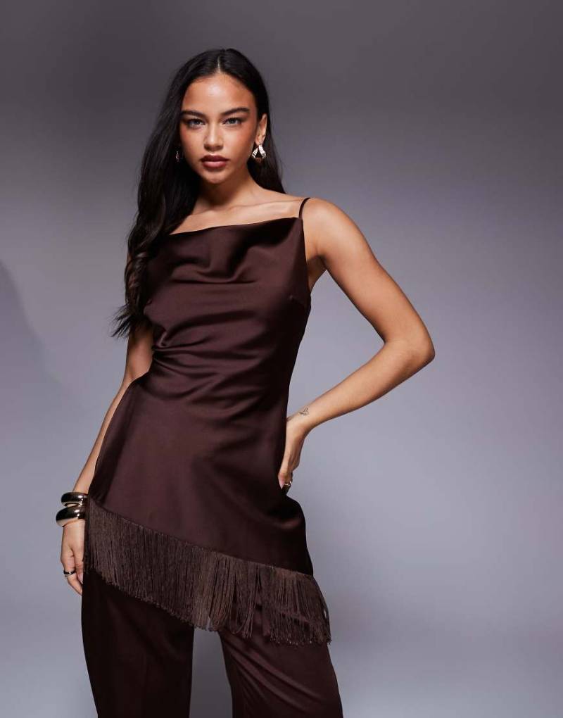 ASOS X THE SOURCED COLLECTION - Trägeroberteil in Braun mit Fransen-Brown von ASOS DESIGN