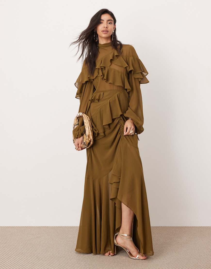 ASOS EDITION - Asymmetrisches Chiffon-Maxikleid in dunklem Olivgrün mit Rüschen ASOS EDITION - Asymmetrisches Chiffon-Maxikleid in dunklem Olivgrün mit Rüschen von ASOS EDITION