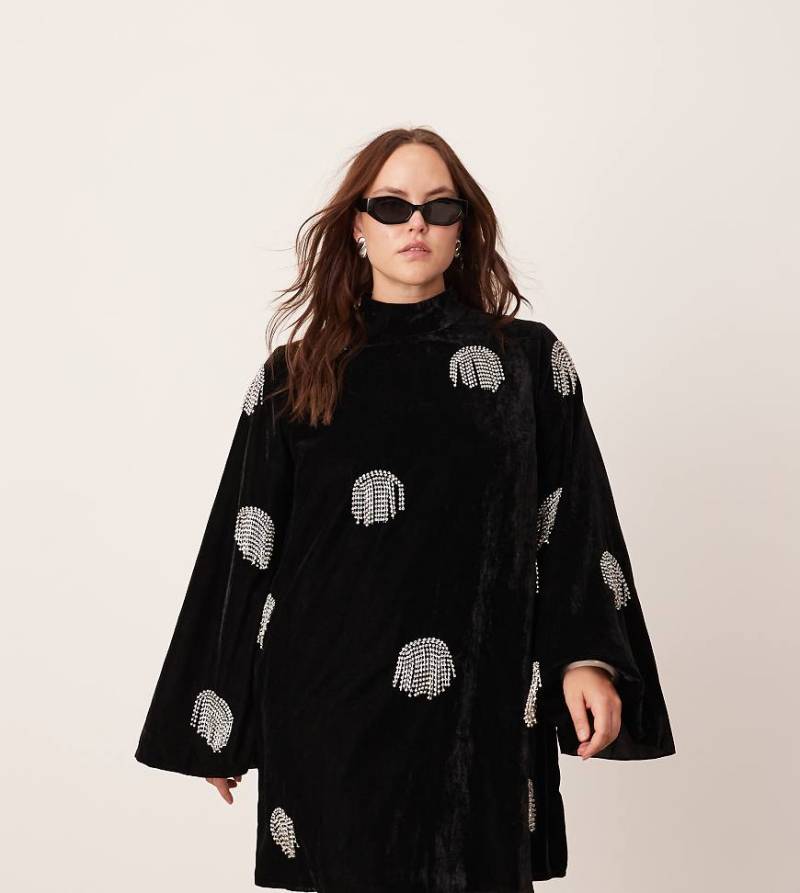 ASOS EDITION Curve - Hochgeschlossenes Samt-Minikleid in Schwarz mit Strassfransenverzierung von ASOS EDITION