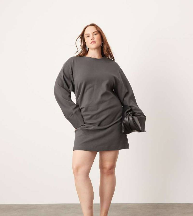 ASOS EDITION Curve - Hochwertiges, langärmliges Jersey-Minikleid in Anthrazit-Grau von ASOS EDITION