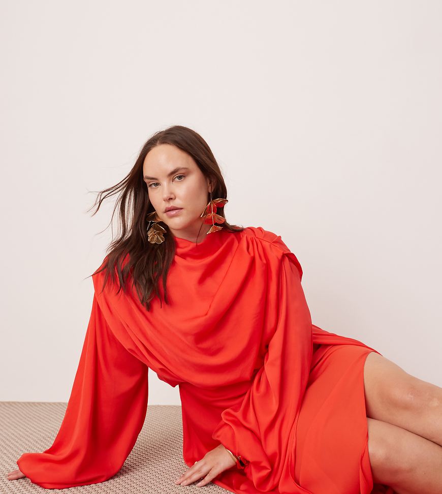 ASOS EDITION Curve - Satin-Midikleid in Rot mit voluminösen Blousonärmeln von ASOS EDITION