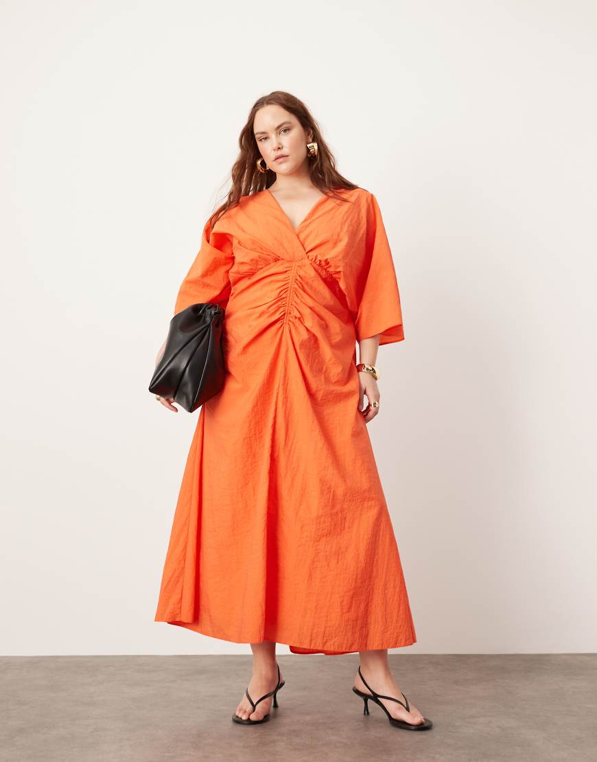 ASOS EDITION Curve - Strukturiertes Midikleid in Orange mit weiten Ärmeln und geraffter Taille-Neutral ASOS EDITION Curve - Strukturiertes Midikleid in Orange mit weiten Ärmeln und geraffter Taille-Neutral von ASOS EDITION