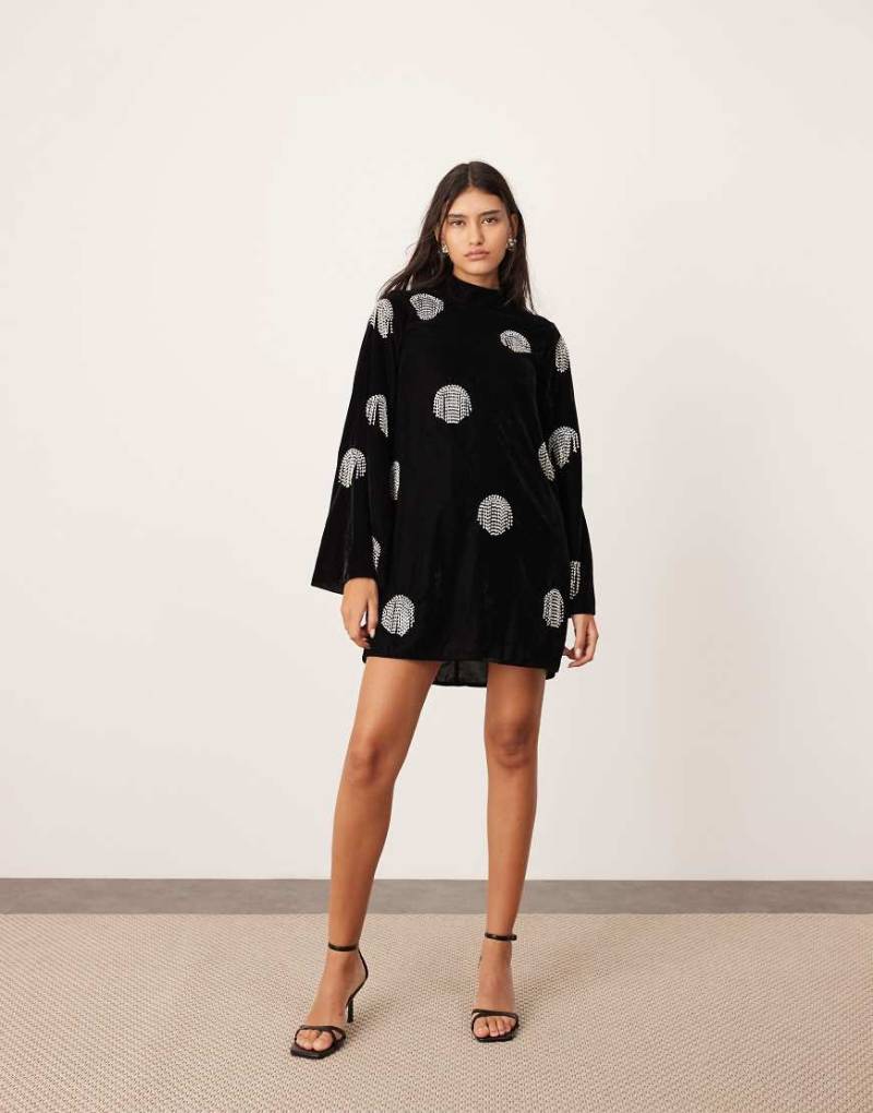 ASOS EDITION - Hochgeschlossenes Samt-Minikleid in Schwarz mit Strassfransenverzierung von ASOS EDITION