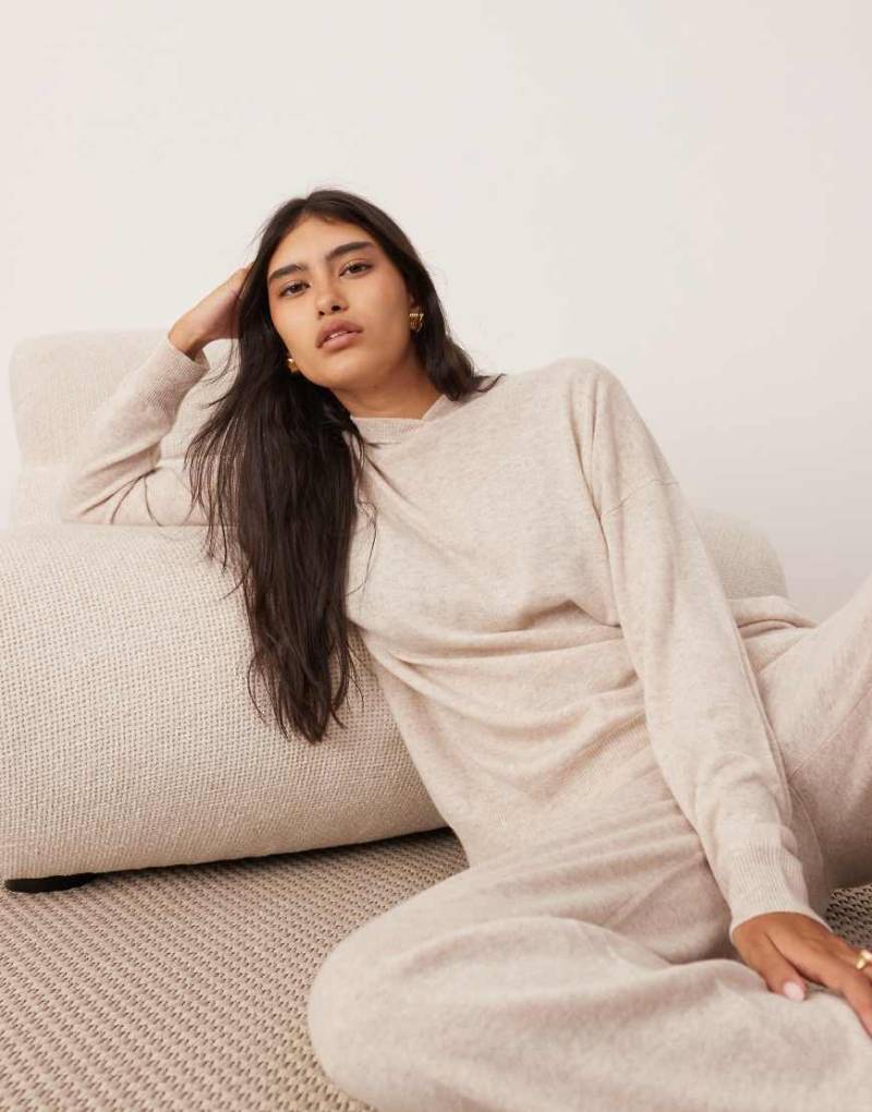 ASOS EDITION - Hochwertiger Strickpullover aus Kaschmir-Mix in Hellbeige mit weitem Schnitt und Kapuze, Kombiteil-Weiß von ASOS EDITION