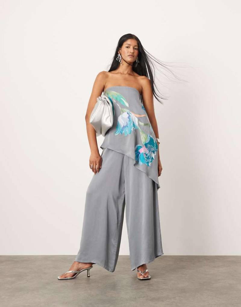 ASOS EDITION - Hose in Anthrazit mit super weitem Bein, Kombiteil-Grau von ASOS EDITION