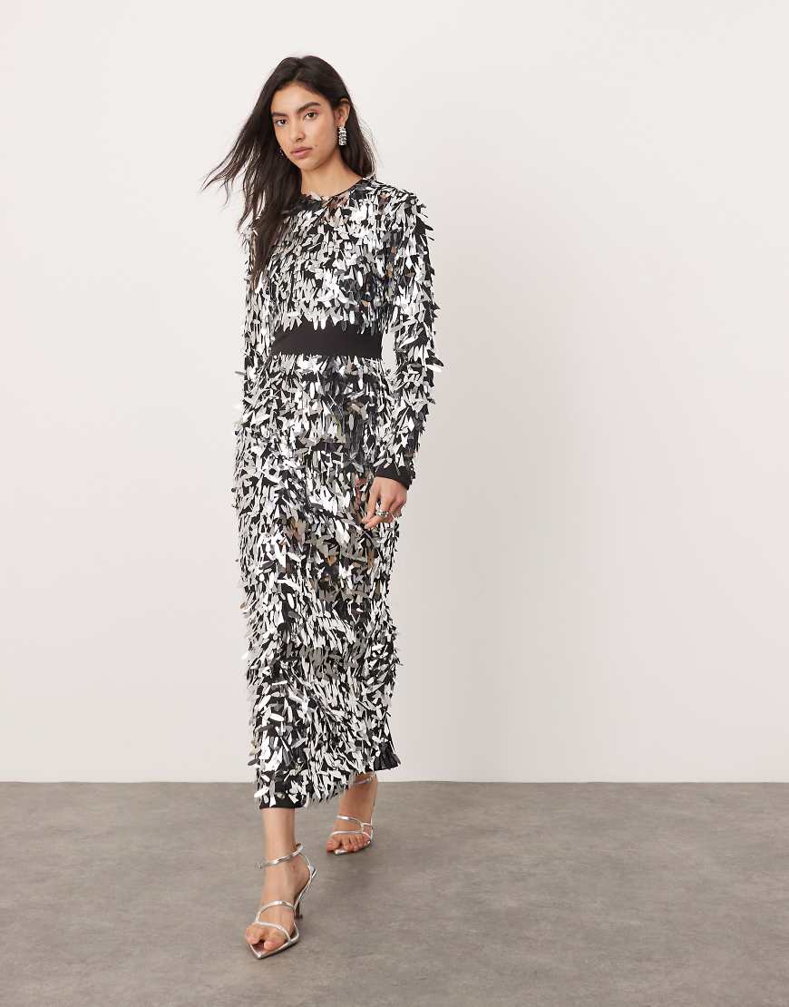 ASOS EDITION - Langärmliges Maxikleid in Silber mit konturierendem Taillendetail und Scherbenpailletten-Verzierung von ASOS EDITION