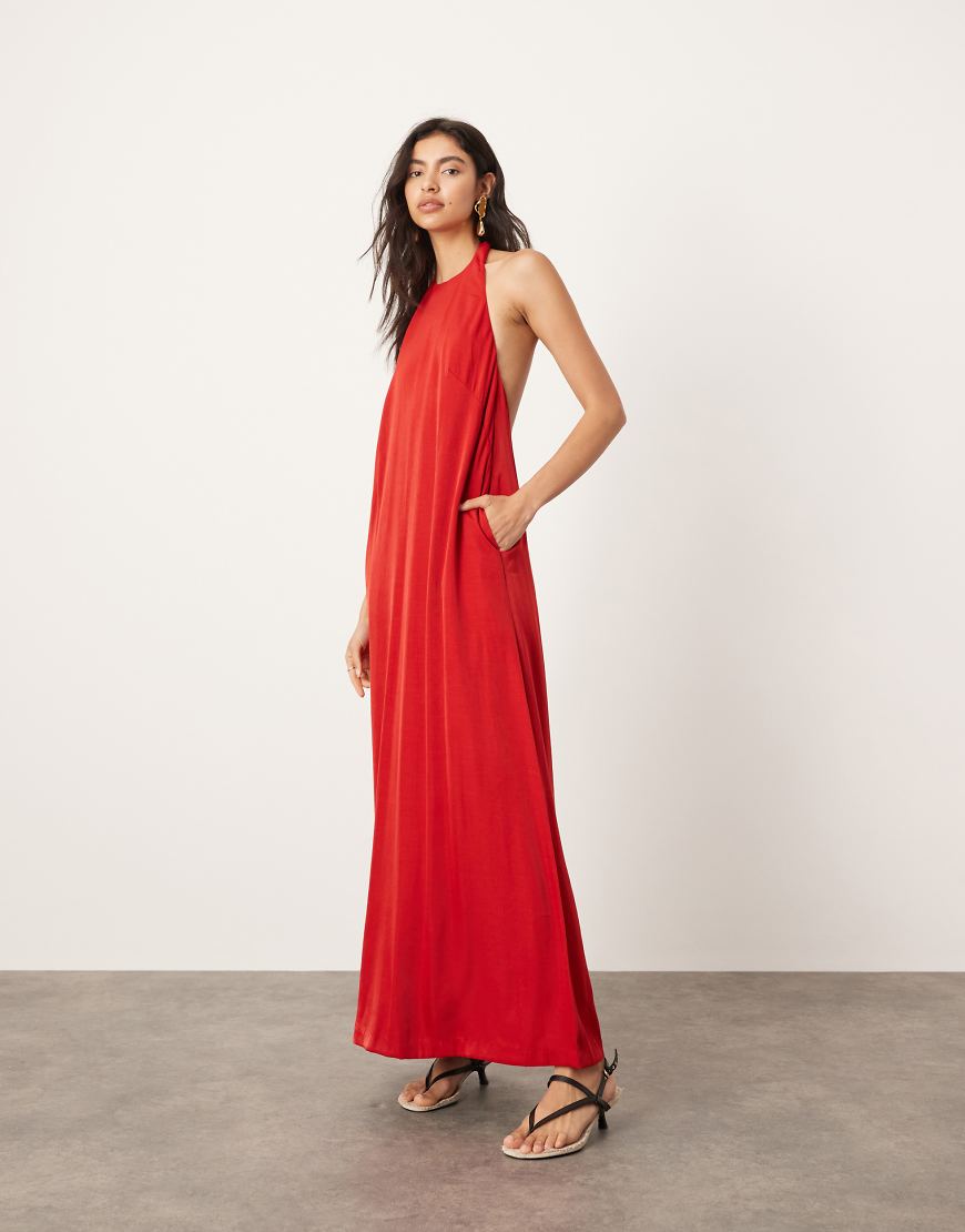 ASOS EDITION - Maxikleid in Rot mit Neckholder, Taschen und tiefem Rückenausschnitt-Bunt ASOS EDITION - Maxikleid in Rot mit Neckholder, Taschen und tiefem Rückenausschnitt-Bunt von ASOS EDITION