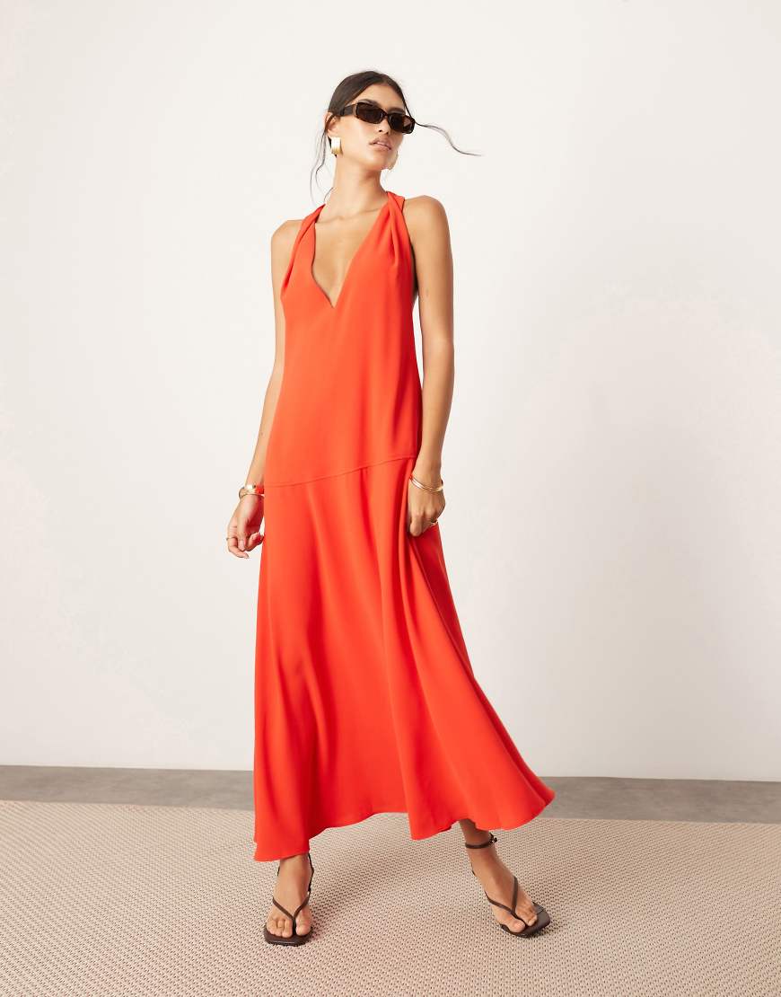 ASOS EDITION - Maxikleid in Rot mit verdrehtem Schulterdetail und tief angesetzter Taille ASOS EDITION - Maxikleid in Rot mit verdrehtem Schulterdetail und tief angesetzter Taille von ASOS EDITION