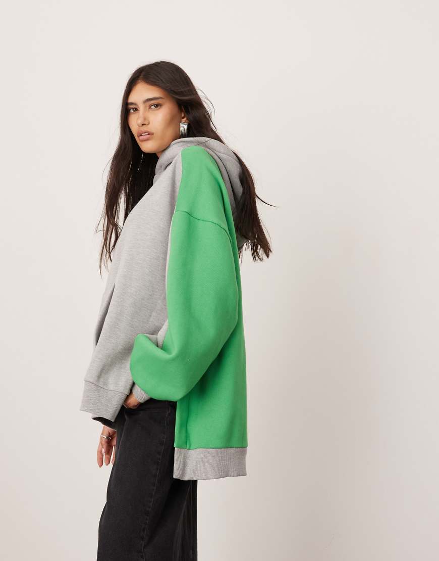 ASOS EDITION - Oversize-Kapuzenpullover in Grün und Grau mit Saumschlitz und Blockfarben-Design-Bunt ASOS EDITION - Oversize-Kapuzenpullover in Grün und Grau mit Saumschlitz und Blockfarben-Design-Bunt von ASOS EDITION