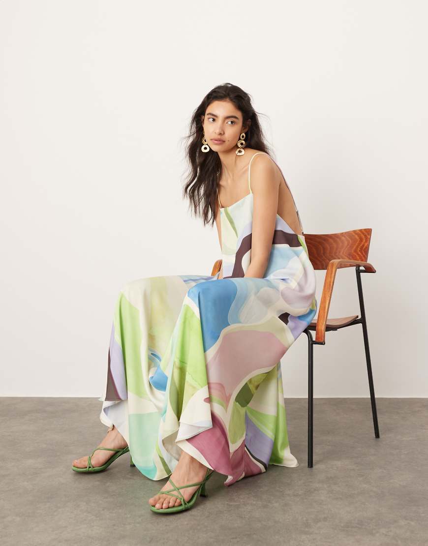 ASOS EDITION - Statement-Maxikleid mit geometrischem Wirbelmuster und eckigem Ausschnitt-Bunt ASOS EDITION - Statement-Maxikleid mit geometrischem Wirbelmuster und eckigem Ausschnitt-Bunt von ASOS EDITION