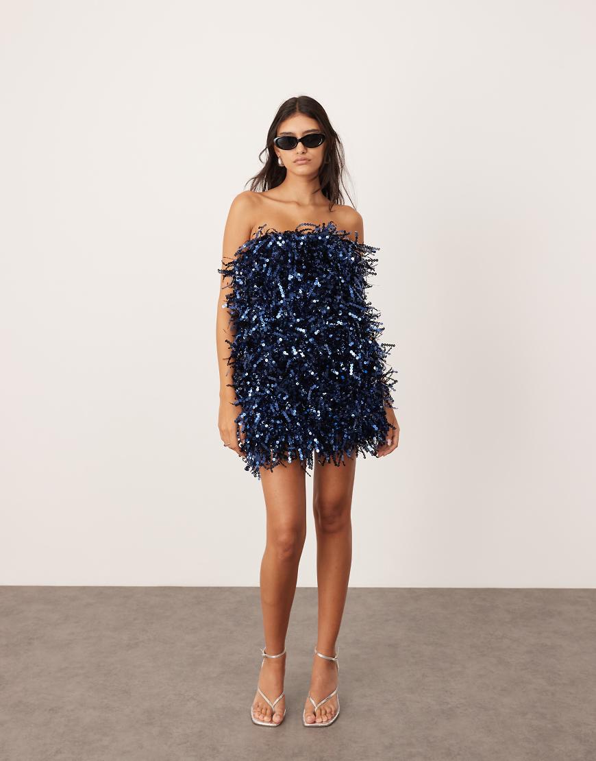 ASOS EDITION - Trägerloses Minikleid mit Paillettenfransen in Marineblau-Bunt von ASOS EDITION