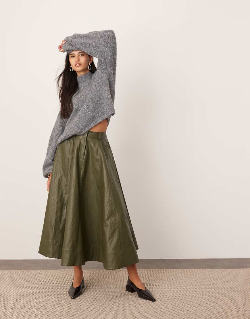 ASOS EDITION - Weiter Midirock aus Kunstleder in Knitteroptik in Khakigrün-Bunt ASOS EDITION - Weiter Midirock aus Kunstleder in Knitteroptik in Khakigrün-Bunt von ASOS EDITION
