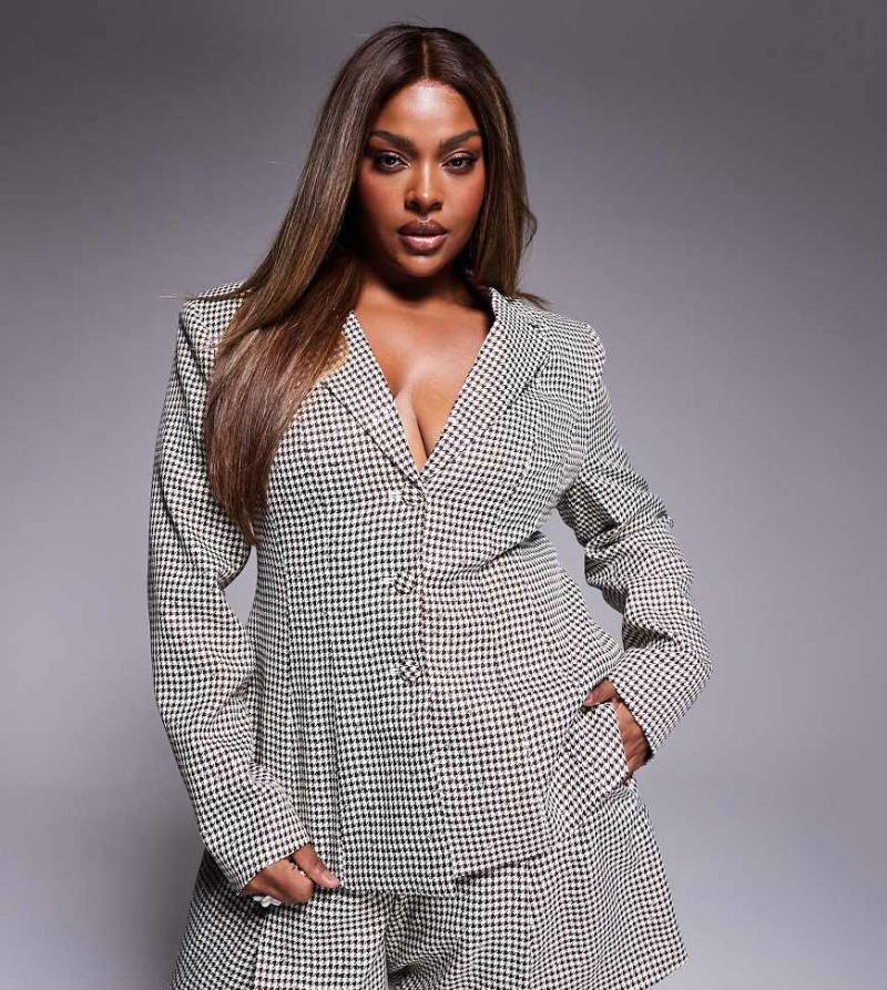 ASOS LUXE Curve - Blazer in Braun mit Hahnentrittmuster, Schleife hinten und Pailletten, Kombiteil von ASOS Luxe