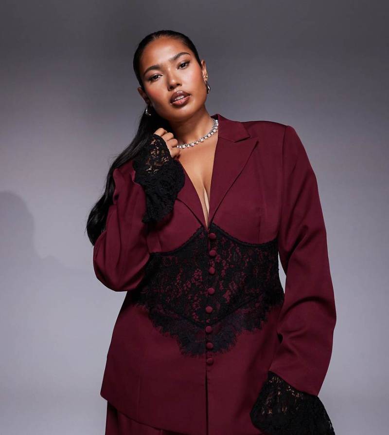 ASOS LUXE Curve - Eleganter Blazer in dunklem Kirschrot mit Korsettdetail aus Spitze, Kombiteil von ASOS LUXE