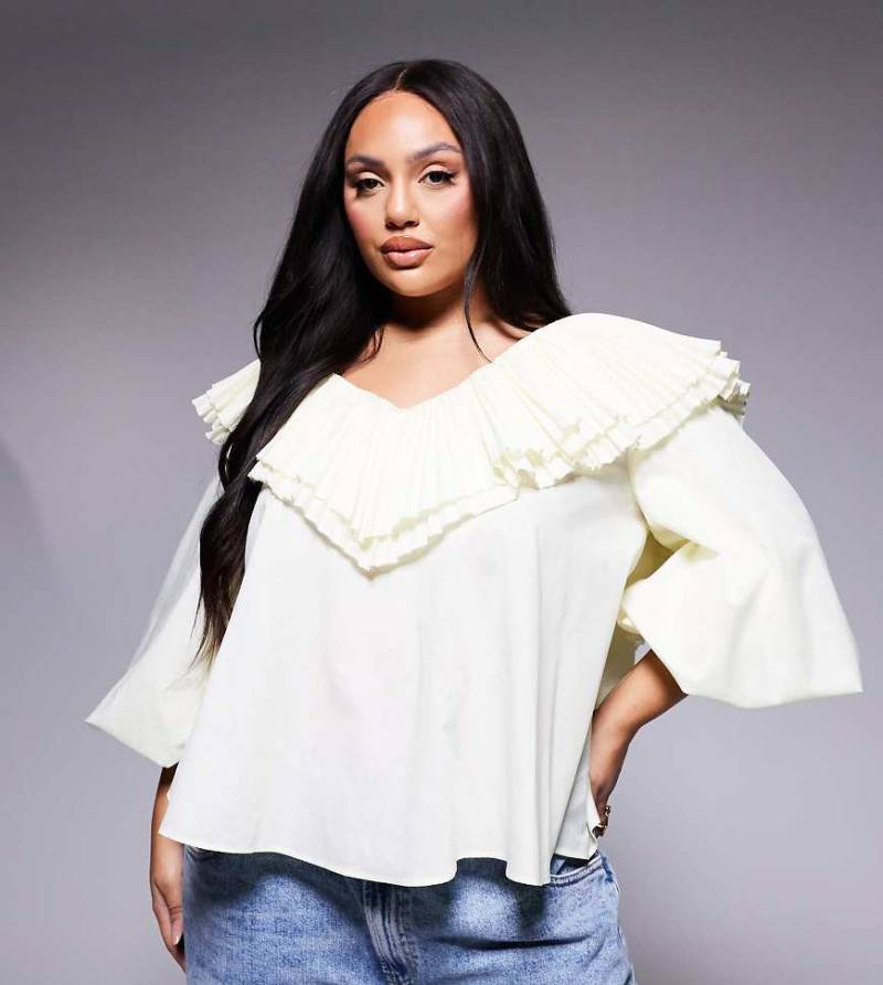ASOS LUXE Curve - Plissierte Oversize-Bluse aus Baumwoll-Popeline in Buttermilchgelb von ASOS LUXE