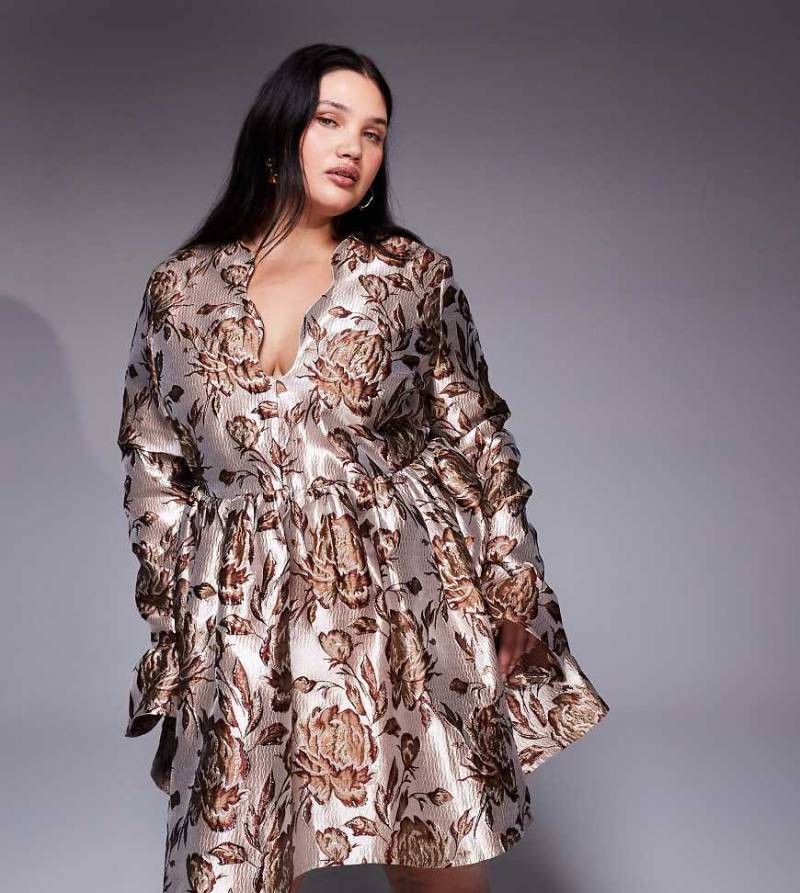 ASOS LUXE Curve - Skater-Kleid mit goldfarbenem Jacquard-Blattmuster und Bogenkante von ASOS LUXE