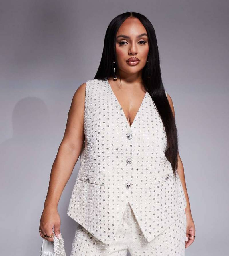 ASOS LUXE Curve - Verzierte Bouclé-Weste in Cremeweiß mit Rückenschleife, Kombiteil von ASOS LUXE