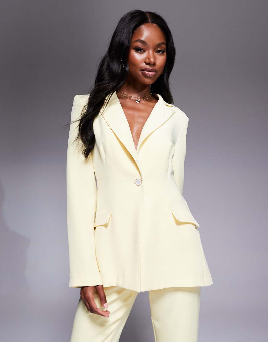 ASOS LUXE - Eleganter, einreihiger Anzug-Blazer in Buttermilchgelb, Kombiteil ASOS LUXE - Eleganter, einreihiger Anzug-Blazer in Buttermilchgelb, Kombiteil von ASOS LUXE