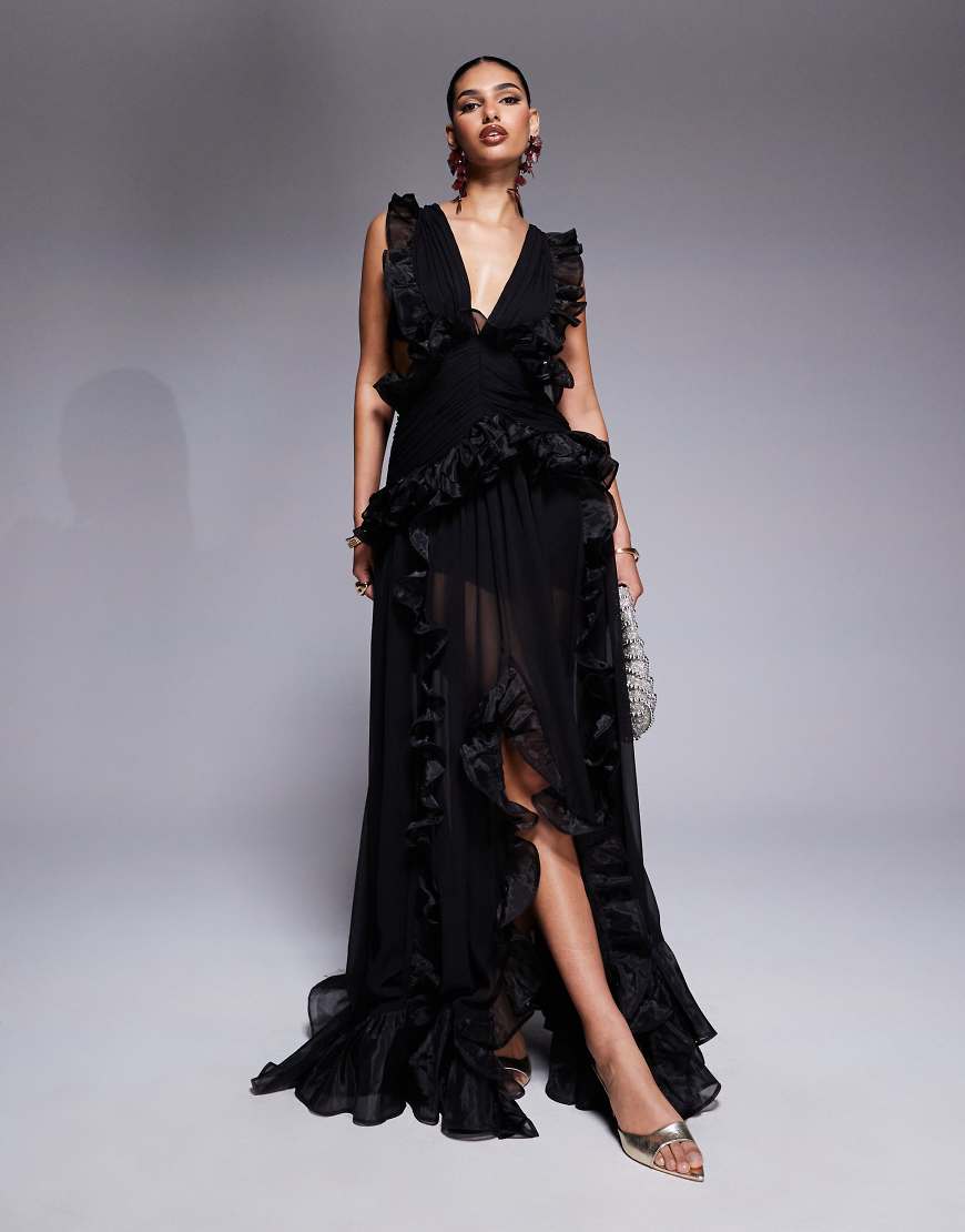 ASOS LUXE - Maxikleid in Schwarz mit tiefem Ausschnitt, gerafftem Chiffondetail und Rückenausschnitt ASOS LUXE - Maxikleid in Schwarz mit tiefem Ausschnitt, gerafftem Chiffondetail und Rückenausschnitt von ASOS LUXE