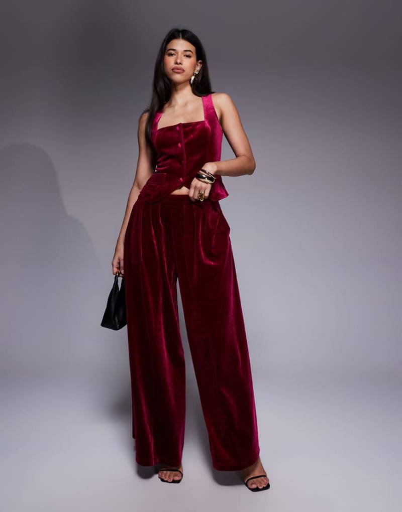 ASOS LUXE - Plissierte Hose aus Samt in Rosa, Kombiteil von ASOS LUXE