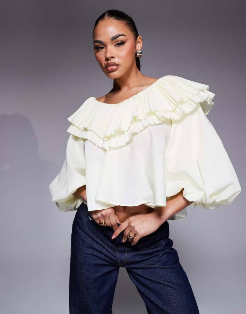 ASOS LUXE - Plissierte Oversize-Bluse aus Baumwoll-Popeline in Buttermilchgelb von ASOS LUXE