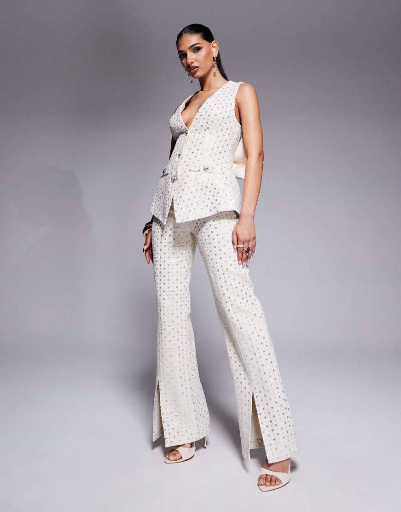 ASOS LUXE - Verzierte Bouclé-Hose in Cremeweiß, Kombiteil von ASOS Luxe