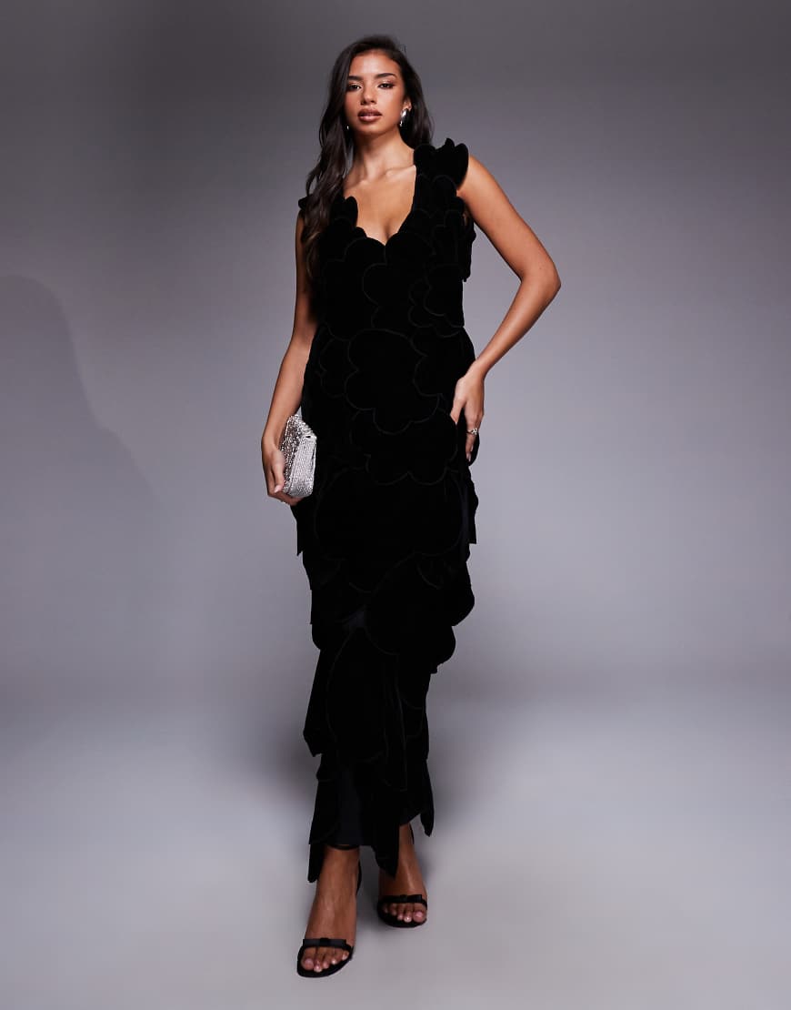 ASOS LUXE - Premium - Samt-Maxikleid in Schwarz mit 3D-Blumen von ASOS Luxe