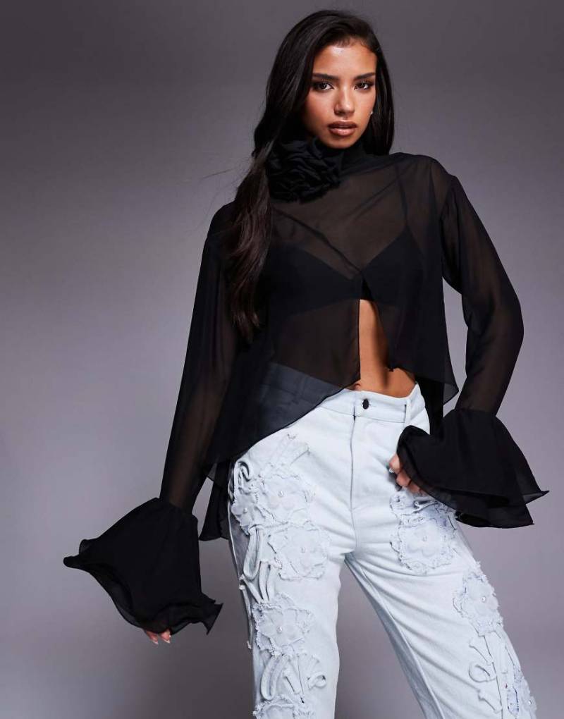ASOS LUXE - Transparentes, hochgeschlossenes Oberteil in Schwarz mit Blumendetail von ASOS Luxe