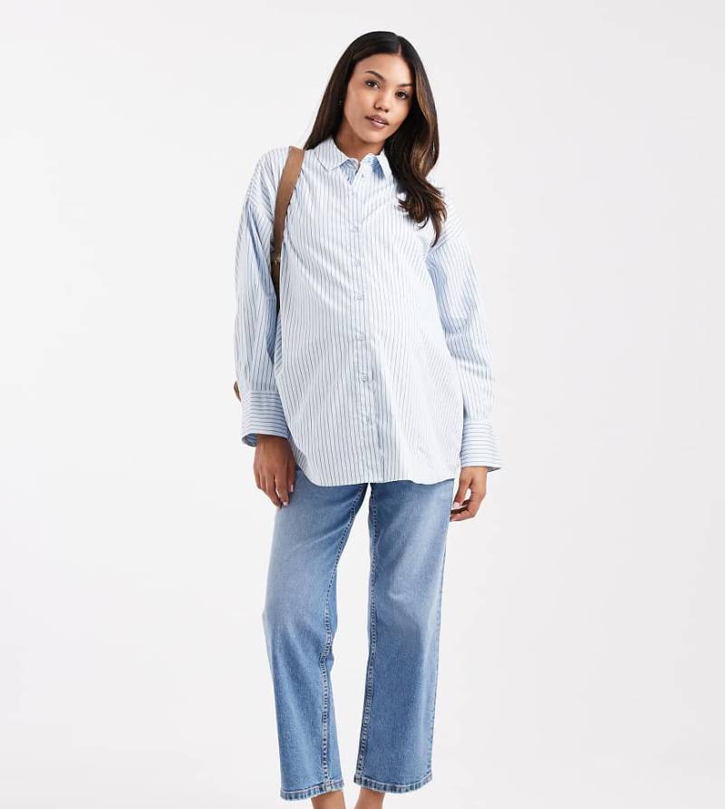 ASOS DESIGN Maternity - Knöchellange, gerade geschnittene Jeans in Mittelblau mit Comfort-Stretch von ASOS Maternity